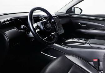 Подержанный автомобиль Hyundai Tucson 2021 года (13 фото)
