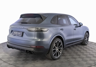 Подержанный автомобиль Porsche Cayenne 2019 года (5 фото)