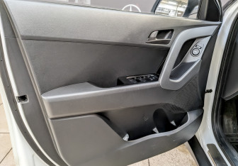 Подержанный автомобиль Hyundai Creta 2019 года (19 фото)