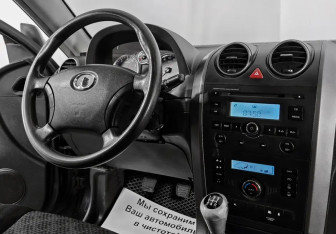 Подержанный автомобиль Great Wall Hover H3 2014 года (7 фото)