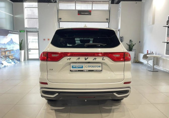 Подержанный автомобиль Haval M6 2023 года (5 фото)