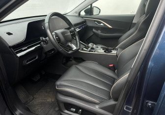 Подержанный автомобиль Omoda C5 2023 года (9 фото)