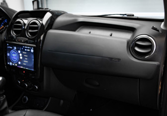 Подержанный автомобиль Renault Duster 2017 года (24 фото)