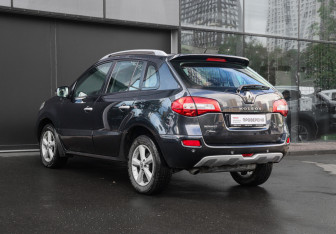 Подержанный автомобиль Renault Koleos 2013 года (6 фото)