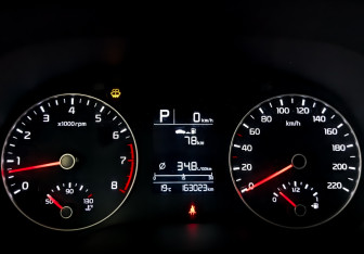 Подержанный автомобиль Kia Rio Hatchback 2021 года (13 фото)