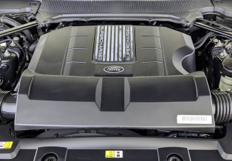 Подержанный автомобиль Land Rover Range Rover 2020 года (9 фото)