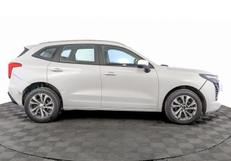 Подержанный автомобиль Haval Jolion 2023 года (4 фото)