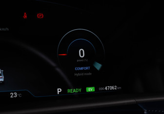 Подержанный автомобиль Voyah Free 2023 года (11 фото)