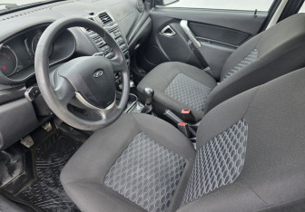 Подержанный автомобиль LADA (ВАЗ) Granta Liftback 2019 года (9 фото)