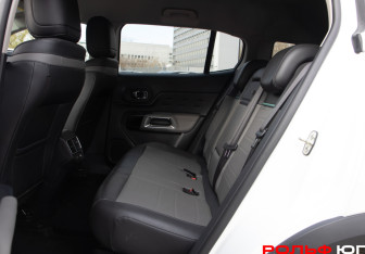 Подержанный автомобиль Citroen C5 Aircross 2022 года (8 фото)