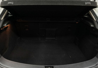 Подержанный автомобиль Opel Astra Hatchback 2013 года (9 фото)