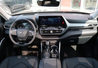 Новый Toyota Highlander 2025 (5 фото)