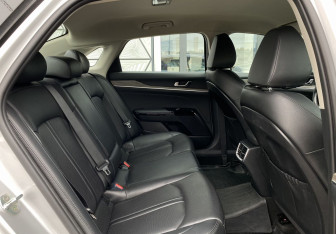 Подержанный автомобиль Kia K5 2021 года (30 фото)