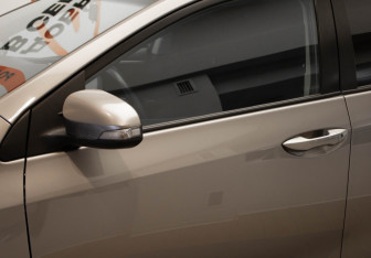 Подержанный автомобиль Toyota Corolla Sedan 2014 года (36 фото)