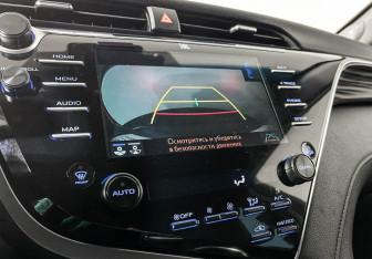 Подержанный автомобиль Toyota Camry Sedan 2018 года (17 фото)