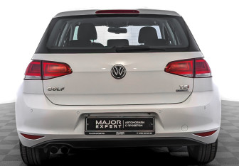 Подержанный автомобиль Volkswagen Golf Hatchback 2014 года (6 фото)