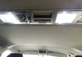 Подержанный автомобиль Volkswagen Caravelle 2014 года (15 фото)