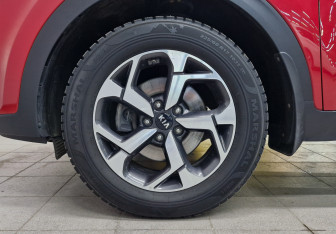 Подержанный автомобиль Kia Sportage 2018 года (12 фото)
