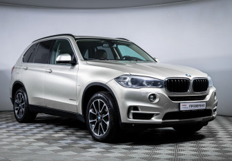 Подержанный автомобиль BMW X5 2016 года (3 фото)
