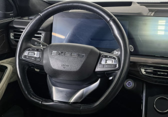 Подержанный автомобиль Exeed VX 2022 года (14 фото)