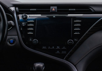 Подержанный автомобиль Toyota Camry Sedan 2020 года (14 фото)