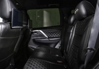 Подержанный автомобиль Mitsubishi Montero Sport 2022 года (13 фото)