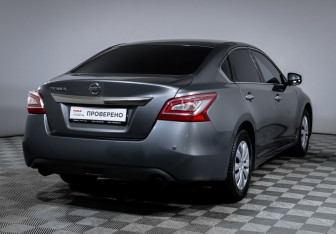 Подержанный автомобиль Nissan Teana 2014 года (5 фото)