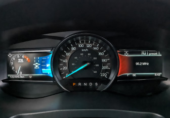 Подержанный автомобиль Ford Explorer 2016 года (16 фото)