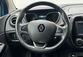Подержанный автомобиль Renault Kaptur 2016 года (12 фото)
