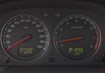 Подержанный автомобиль Volvo XC90 2010 года (14 фото)