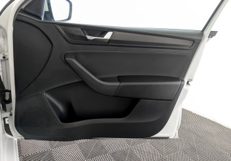 Подержанный автомобиль Skoda Rapid Liftback 2021 года (24 фото)