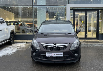 Подержанный автомобиль Opel Zafira Compactvan 2012 года (2 фото)