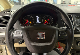 Подержанный автомобиль SEAT Alhambra 2011 года (14 фото)