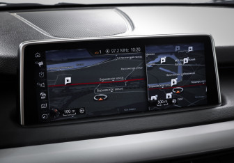 Подержанный автомобиль BMW X5 2017 года (19 фото)