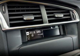 Подержанный автомобиль Citroen C4 Sedan 2020 года (25 фото)