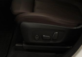 Подержанный автомобиль BMW X3 2024 года (14 фото)