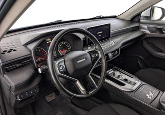 Подержанный автомобиль Haval Jolion 2022 года (15 фото)