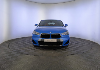 Подержанный автомобиль BMW X2 2021 года (2 фото)