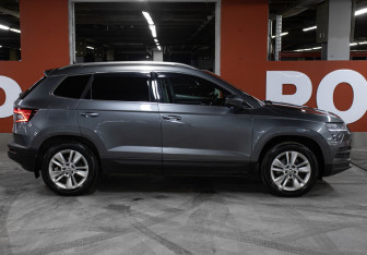 Подержанный автомобиль Skoda Karoq 2022 года (4 фото)