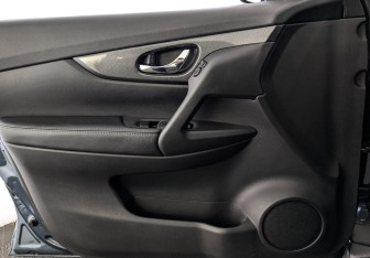 Подержанный автомобиль Nissan X-Trail 2018 года (19 фото)