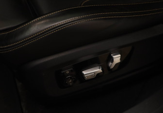 Подержанный автомобиль BMW X6 M 2021 года (29 фото)