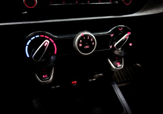 Подержанный автомобиль Kia Rio Hatchback 2021 года (25 фото)