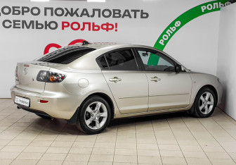 Подержанный автомобиль Mazda 3 Sedan 2006 года (4 фото)