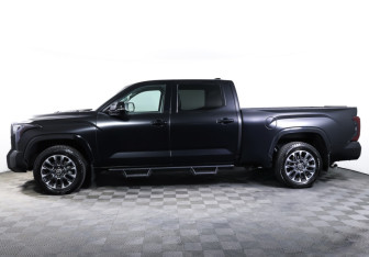 Подержанный автомобиль Toyota Tundra 2022 года (8 фото)