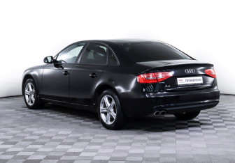 Подержанный автомобиль Audi A4 Sedan 2015 года (13 фото)
