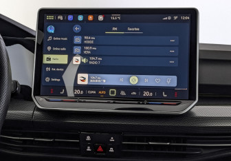 Подержанный автомобиль Volkswagen Golf Hatchback 2025 года (17 фото)