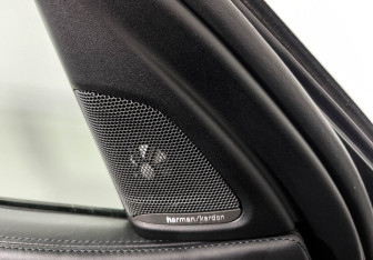 Подержанный автомобиль BMW X6 2019 года (18 фото)