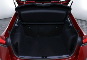 Подержанный автомобиль Skoda Rapid Liftback 2021 года (16 фото)