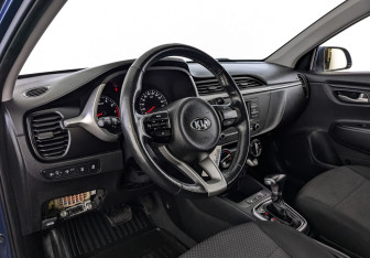 Подержанный автомобиль Kia Rio Hatchback 2021 года (14 фото)