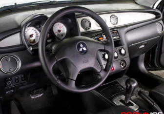 Подержанный автомобиль Mitsubishi Outlander 2006 года (20 фото)